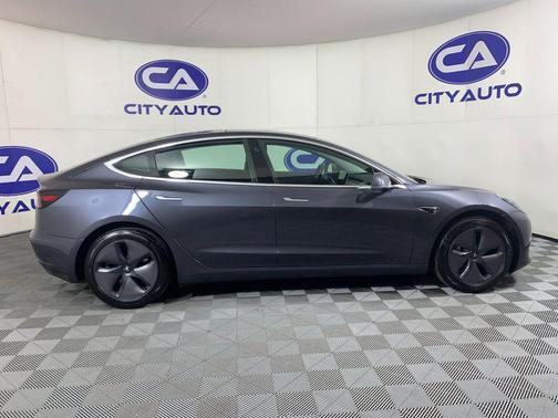 Midnight Silver Metallic 2019 Tesla Model 3 Mid Range