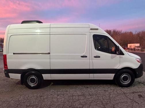 2023 Mercedes-Benz Sprinter 2500 Standard Roof