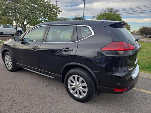 2018 Nissan Rogue S