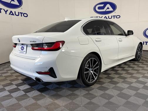 2019 BMW 330 330i
