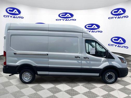 Oxford White 2024 Ford Transit-250 Base