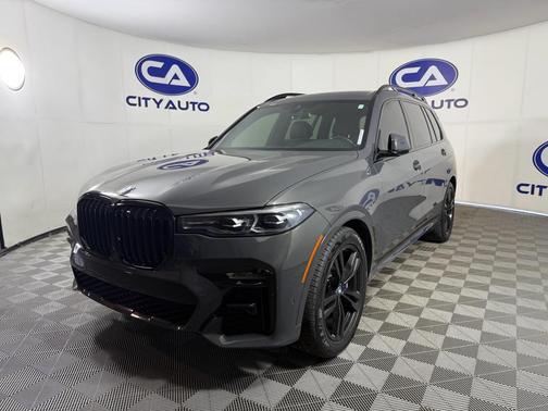 2022 BMW X7 xDrive40i