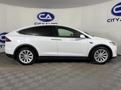 2021 Tesla Model X Long Range Dual Motor All-Wheel Drive