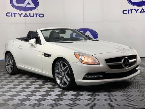 Arctic White 2013 Mercedes-Benz SLK-Class SLK 250