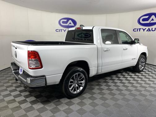 Bright White Clearcoat 2019 RAM 1500 Big Horn