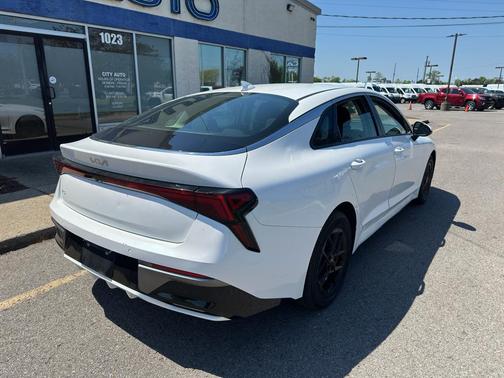 Snow White Pearl 2025 Kia K5 LXS