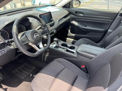 Gun Metallic 2025 Nissan Altima SV FWD