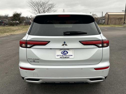 2024 Mitsubishi Outlander SE 2.5 2WD