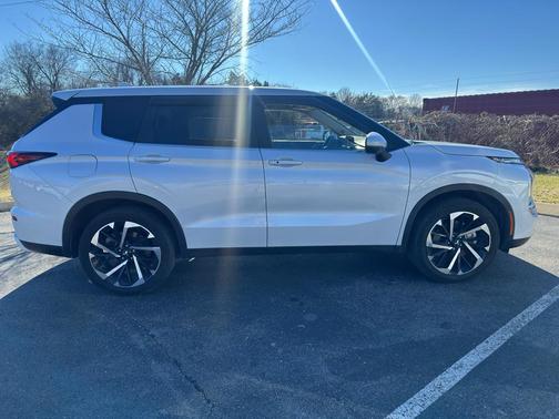 2024 Mitsubishi Outlander SE 2.5 2WD