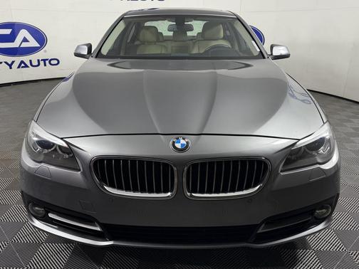2015 BMW 528 528i