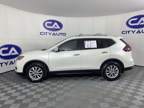 2020 Nissan Rogue SV