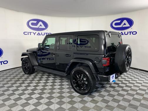 Black Clearcoat 2021 Jeep Wrangler Unlimited 4xe Sahara High Altitude