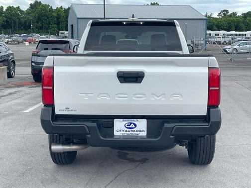 Ice Cap 2025 Toyota Tacoma SR