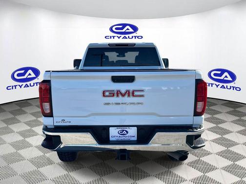 2024 GMC Sierra 2500 Pro