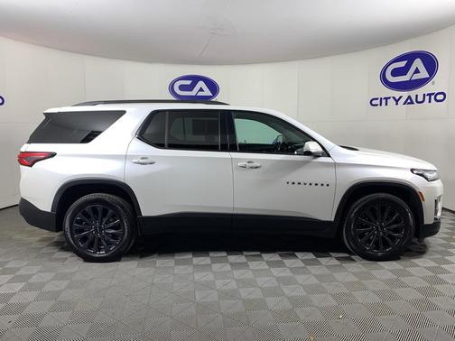 2022 Chevrolet Traverse RS