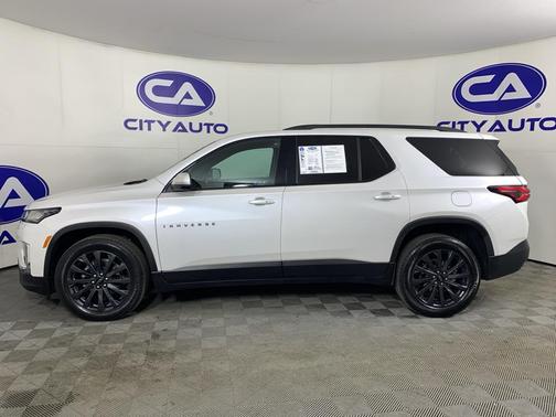 2022 Chevrolet Traverse RS