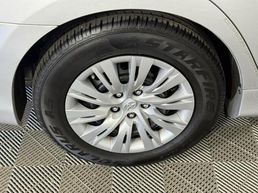 2013 Toyota Camry LE