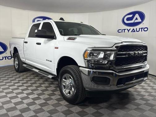 2021 RAM 2500 Tradesman Crew Cab 4x4 6'4' Box