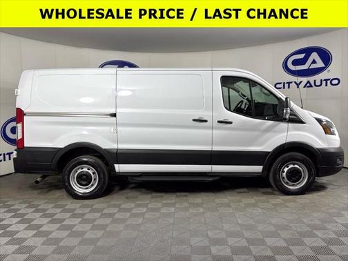 2022 Ford Transit-250 Base