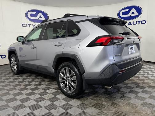 2023 Toyota RAV4 XLE Premium