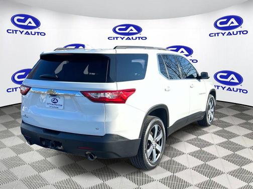 2021 Chevrolet Traverse LT Leather
