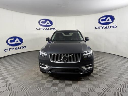 2022 Volvo XC90 Recharge Plug-In Hybrid T8 Inscription 6 Passenger