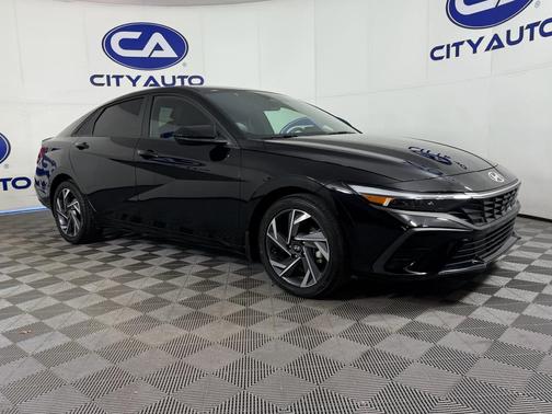 2025 Hyundai ELANTRA Sport