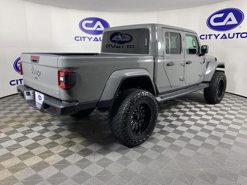 2023 Jeep Gladiator Overland