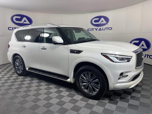 2024 INFINITI QX80 Luxe