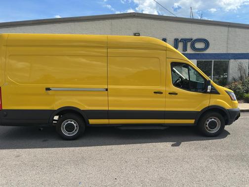 School Bus Yellow 2021 Ford Transit-250 Base
