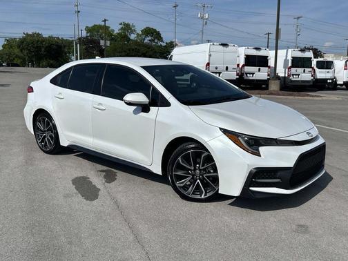 Wind Chill Pearl 2022 Toyota Corolla SE