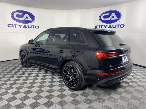 2022 Audi Q7 55 Prestige