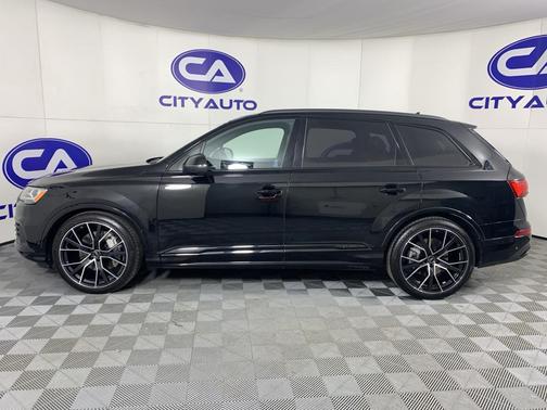 2022 Audi Q7 55 Prestige