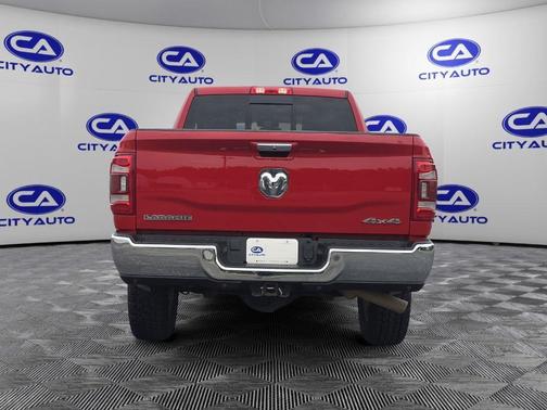 2022 RAM 2500 Laramie Crew Cab 4x4 6'4' Box