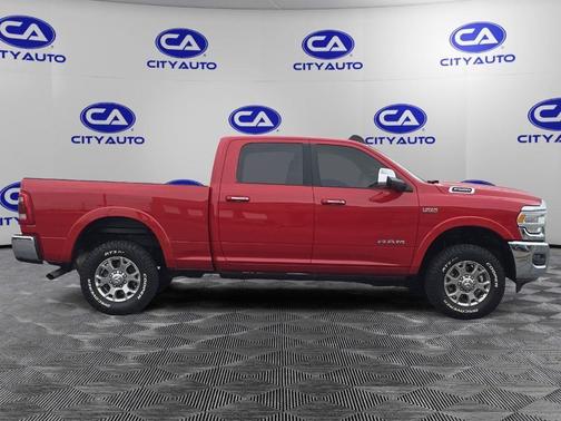2022 RAM 2500 Laramie Crew Cab 4x4 6'4' Box
