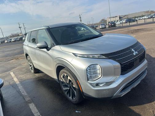 2024 Mitsubishi Outlander SE 2.5 2WD