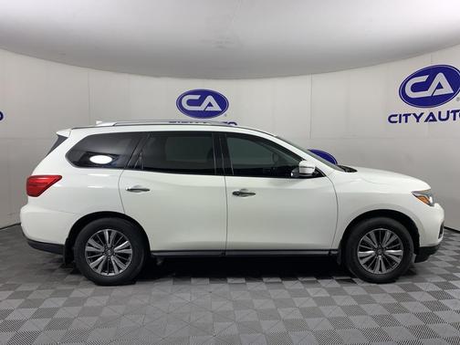 Pearl White Tricoat 2020 Nissan Pathfinder SV 2WD