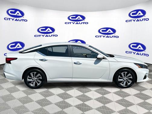 2022 Nissan Altima S FWD