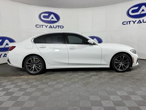 2019 BMW 330 i