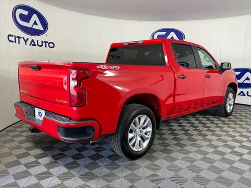 2022 Chevrolet Silverado 1500 Custom