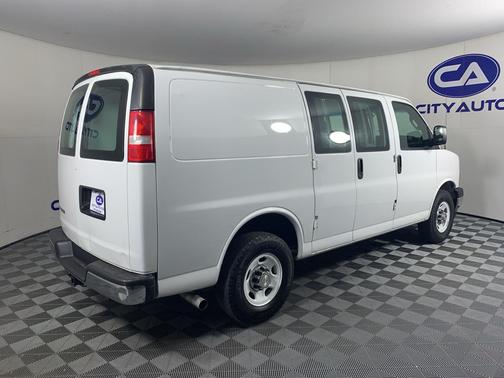 2021 Chevrolet Express 2500 RWD 2500 Regular Wheelbase WT