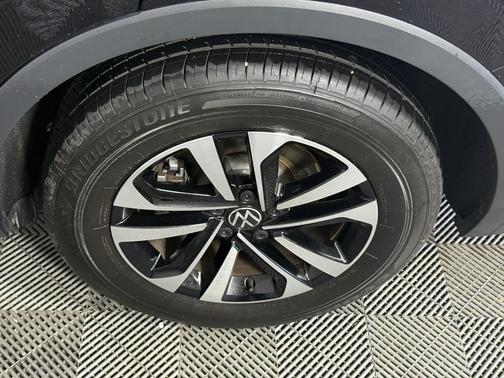 2024 Volkswagen Tiguan 2.0T S