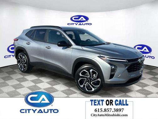 Sterling Gray Metallic 2025 Chevrolet Trax FWD 2RS