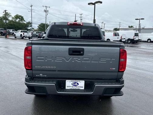 Satin Steel Metallic 2021 Chevrolet Colorado LT