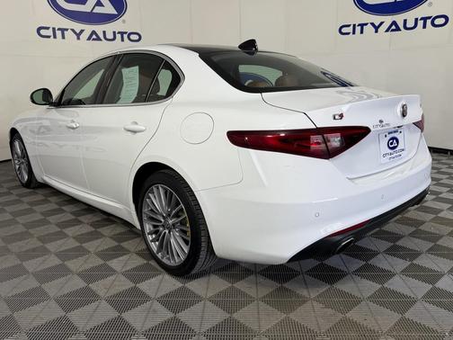 2019 Alfa Romeo Giulia Ti Lusso
