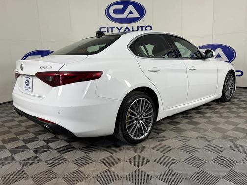 2019 Alfa Romeo Giulia Ti Lusso