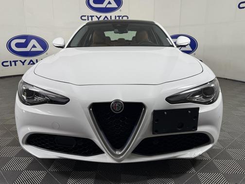 2019 Alfa Romeo Giulia Ti Lusso