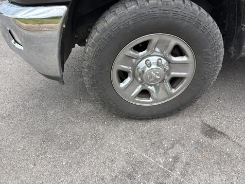 Granite Crystal Metallic Clearcoat 2017 RAM 2500 SLT Crew Cab 4x2 6'4' Box