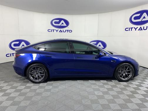 Deep Blue Metallic 2021 Tesla Model 3 Standard Range Plus