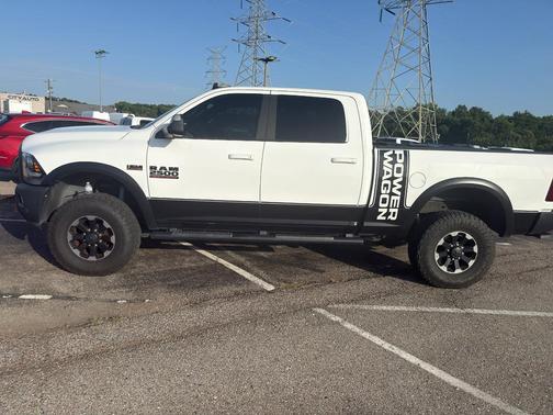 Bright White Clearcoat 2017 RAM 2500 Power Wagon